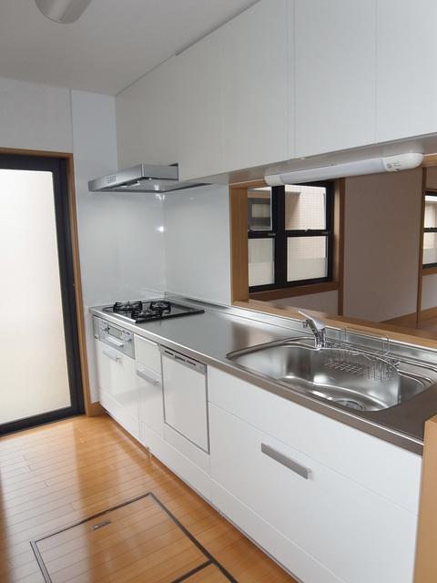 Kitchen. System kitchen new exchange already