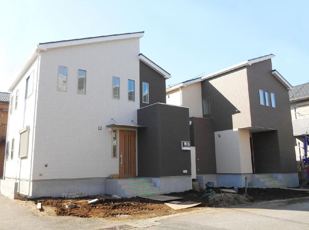 Local appearance photo. Solar power standard equipment of the house  ~ Eco ・ La Kayada cho All two buildings ~ We will soon complete! ! Please do not hesitate to ask for more information