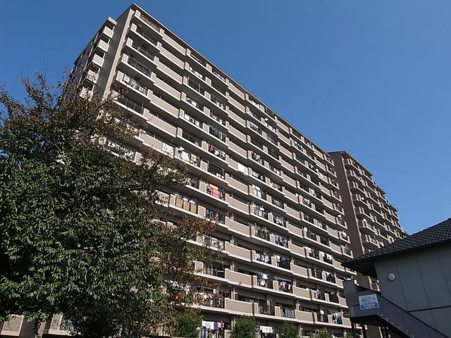 Local appearance photo. Auto lock apartment of peace of mind