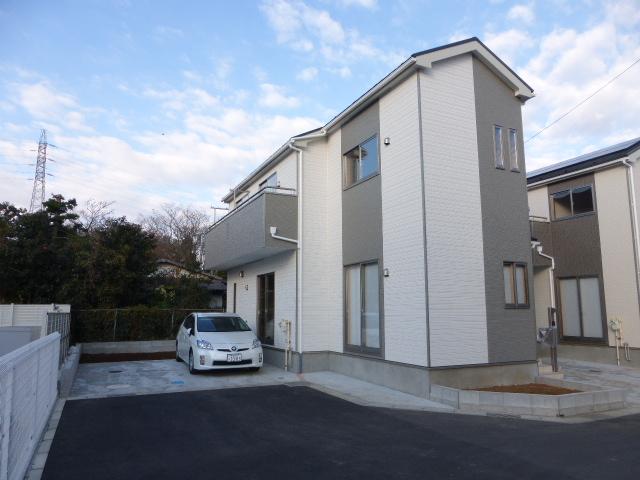 Local appearance photo. Local (12 May 2013) shooting 1 Building