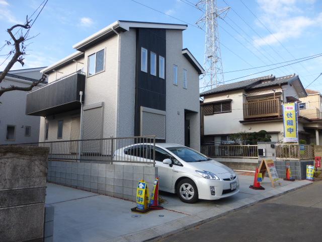 Local appearance photo. Local (12 May 2013) shooting B Building