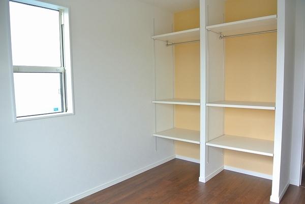 Receipt. Local (11 May 2013) Shooting