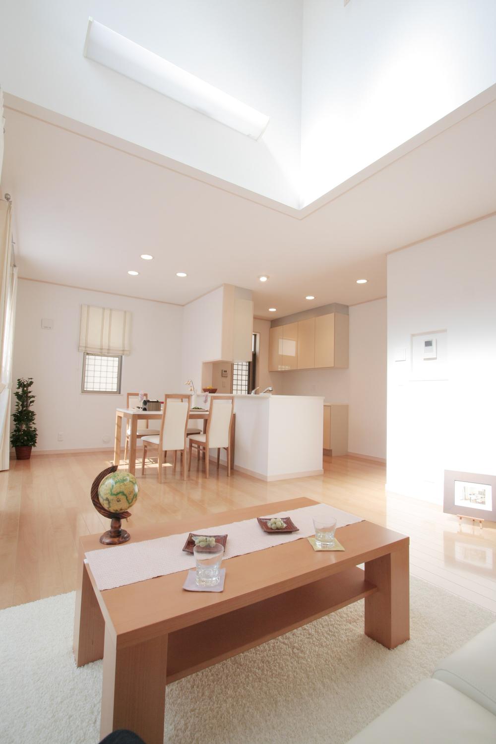 Of bright atmosphere living (sale completed dwelling unit). Of bright atmosphere living