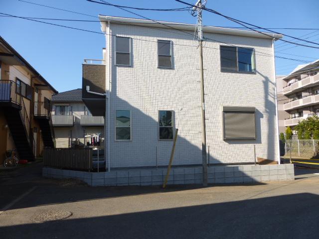 Local appearance photo. Local (12 May 2013) shooting B Building