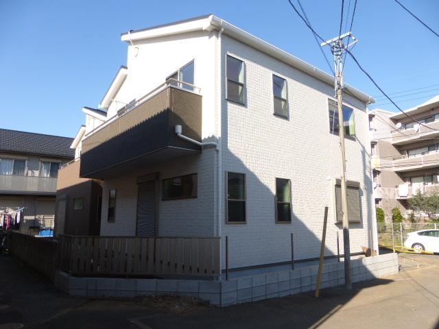 Local appearance photo. Local (12 May 2013) shooting B Building