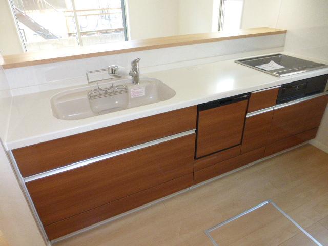 Kitchen. Local (12 May 2013) shooting A Building