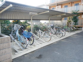 Other common areas. Place for storing bicycles. Free.