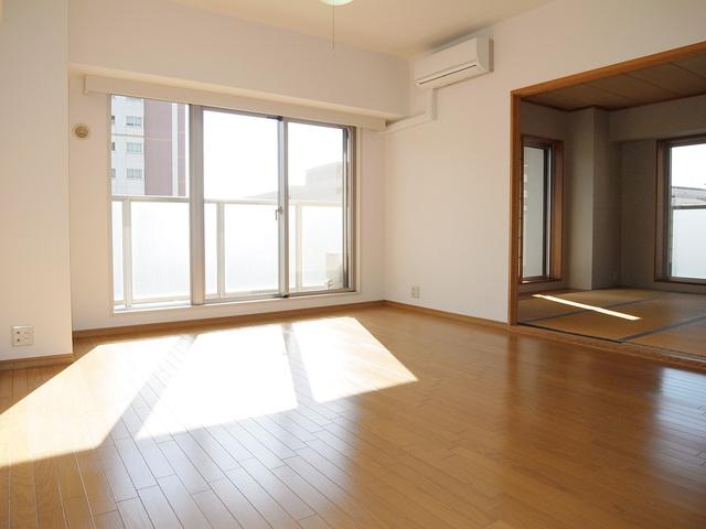 Living. Per current state vacancy, You can not hesitate to preview