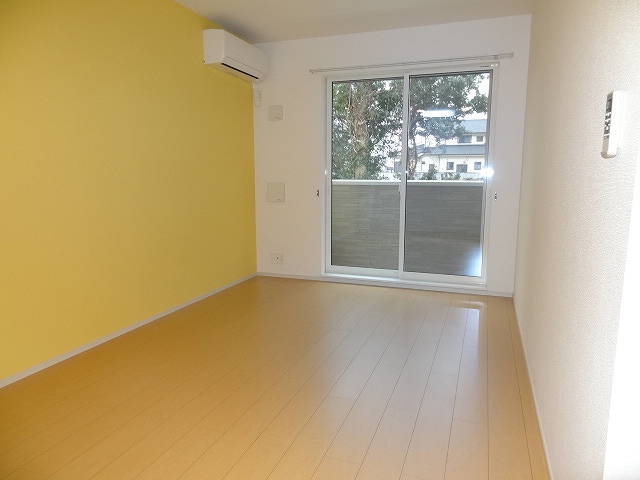 Living and room