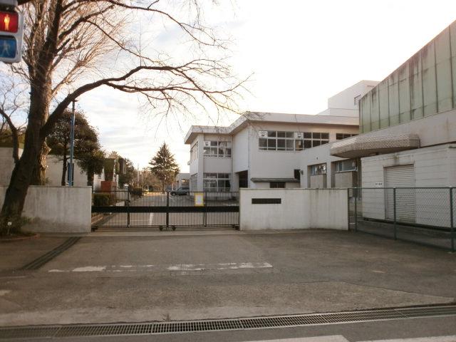 Primary school. Yotsukaido Municipal Dainichi to elementary school 1100m