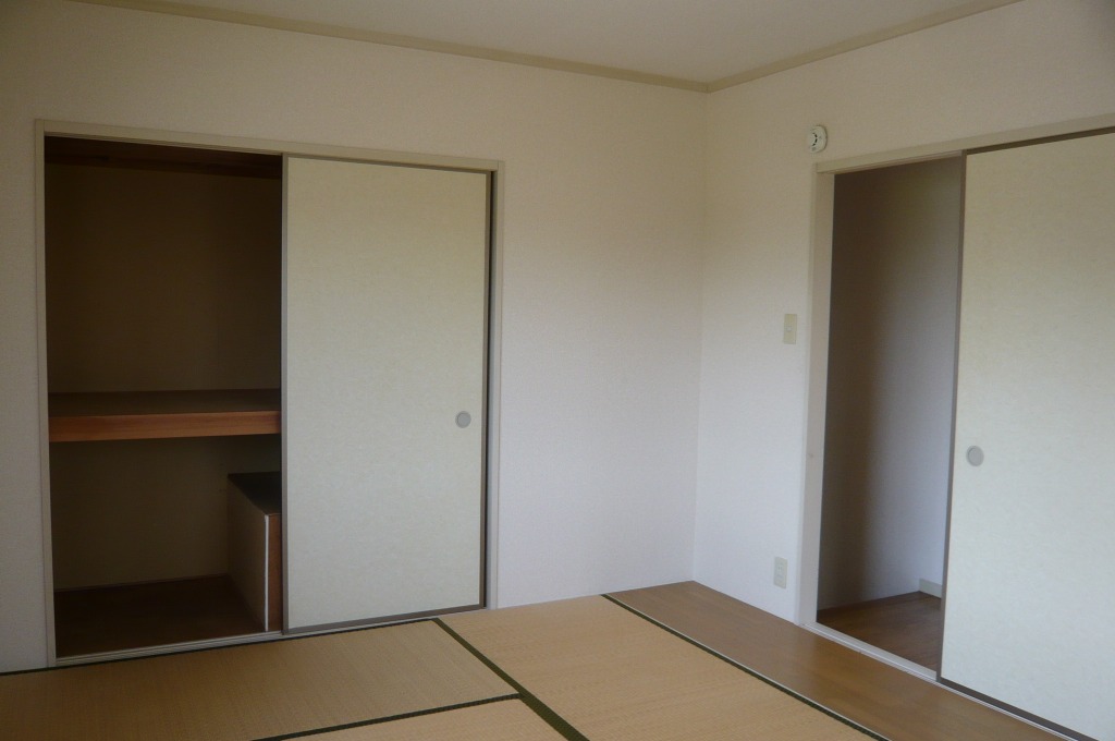 Living and room. Second floor of the Japanese-style room