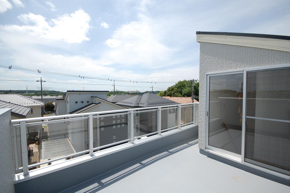 Balcony. Local (May 2013) Shooting