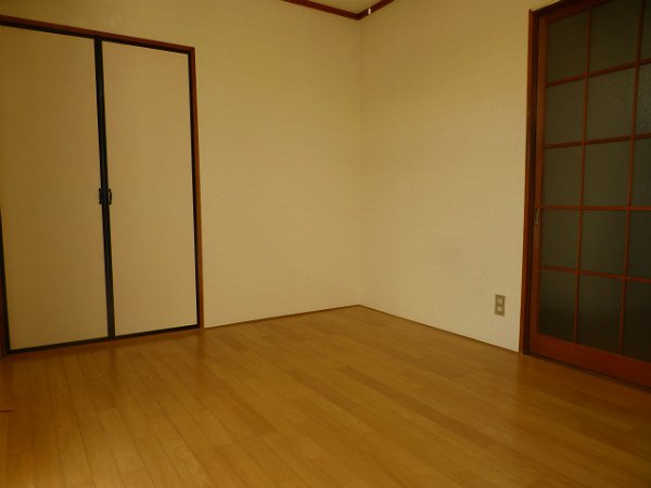 Other room space. Western style room