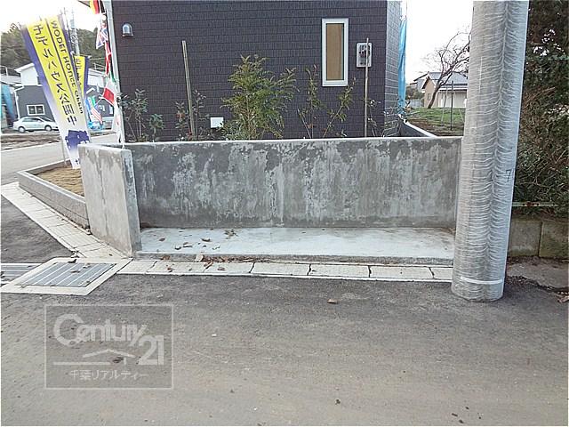 Other. Garbage station