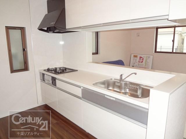 Kitchen. 13 Building Kitchen