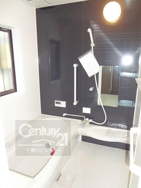 Bathroom. 13 Building bathroom