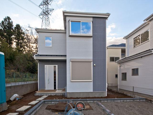 Local appearance photo. Building 2