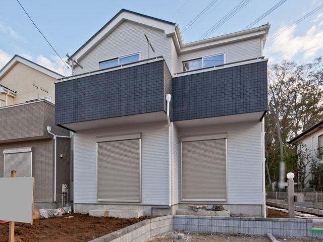 Local appearance photo. 5 Building