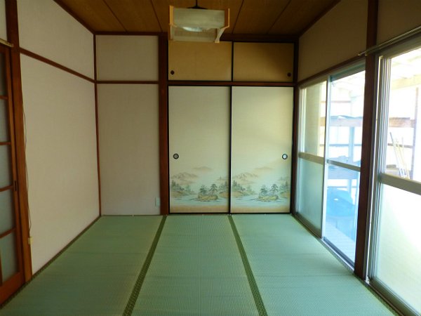 Living and room. 6 Pledge Japanese-style room