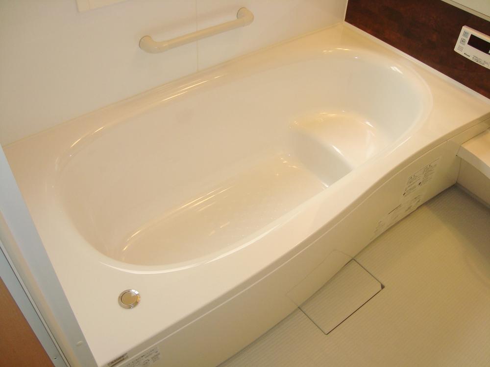 Bathroom. Bathroom spacious 1 pyeong size