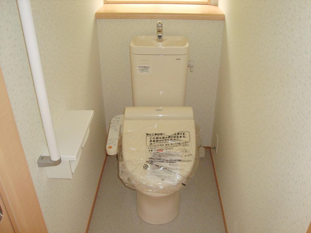Toilet. 1 ・ 2F both established a bidet