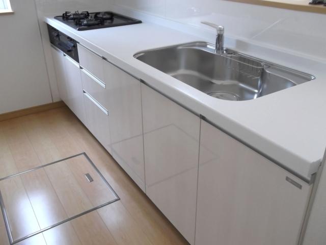 Same specifications photo (kitchen)