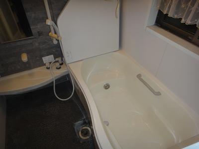 Bathroom. Indoor (11 May 2013) Shooting
