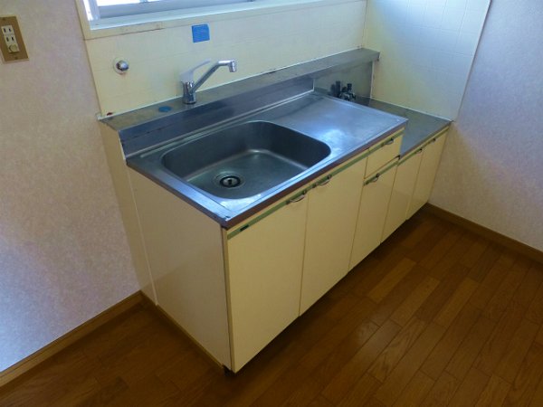 Kitchen. Gas stove installed Friendly Kitchen