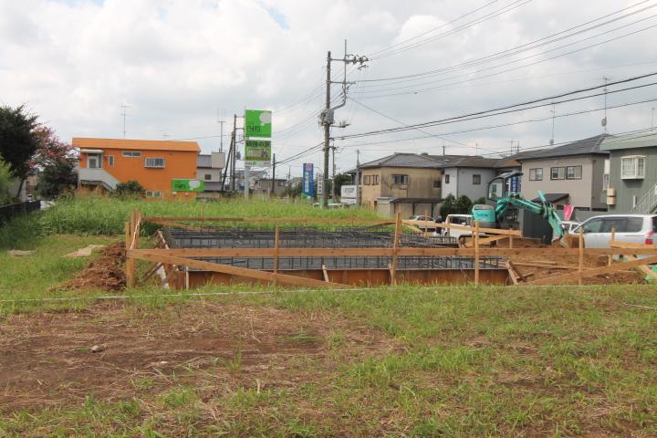 Local appearance photo. Local (10 May 2013) Shooting