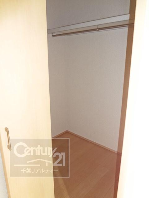 Receipt. 1 Building storage