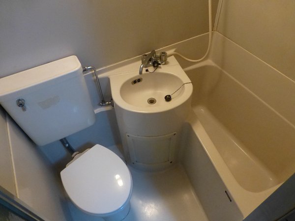 Bath. Wash basin ・ toilet ・ bus