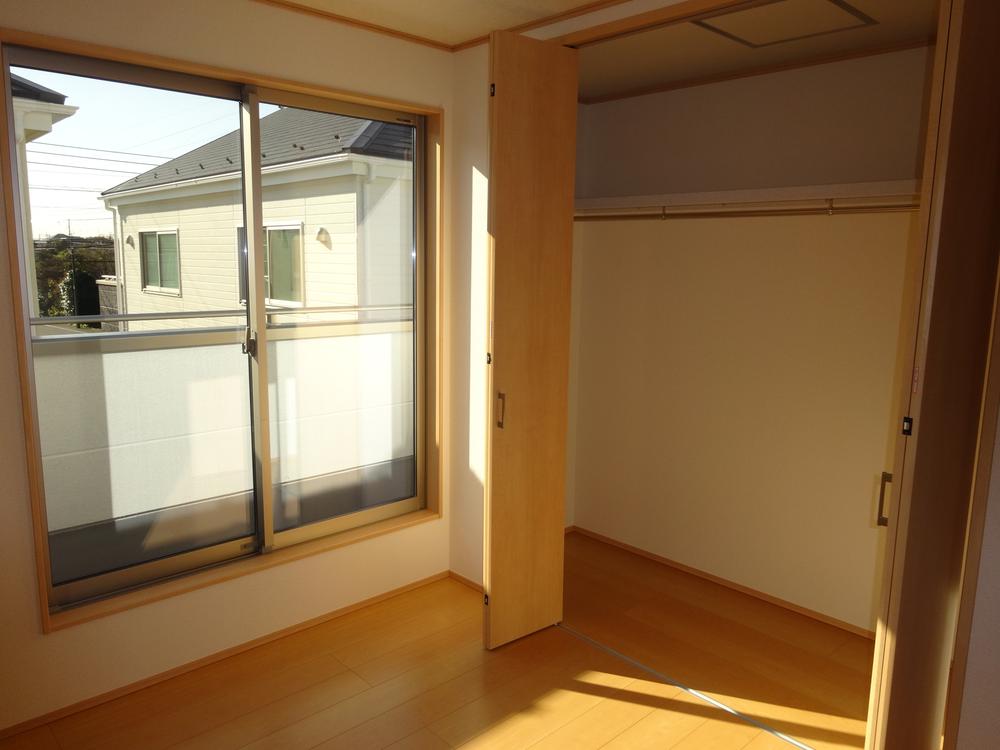 Non-living room.  ☆ All room housed there ☆