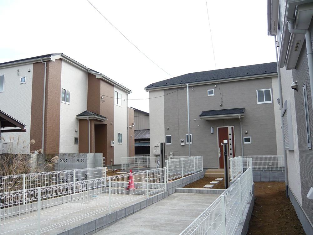 Local appearance photo. Local (12 May 2013) Shooting