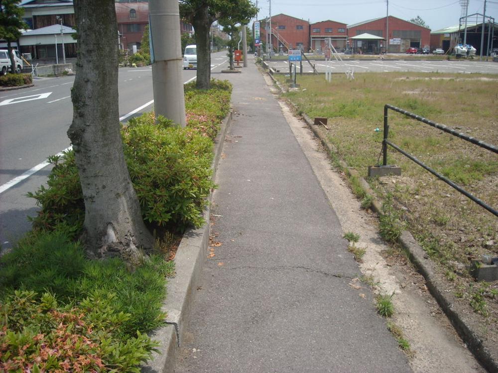 Local photos, including front road