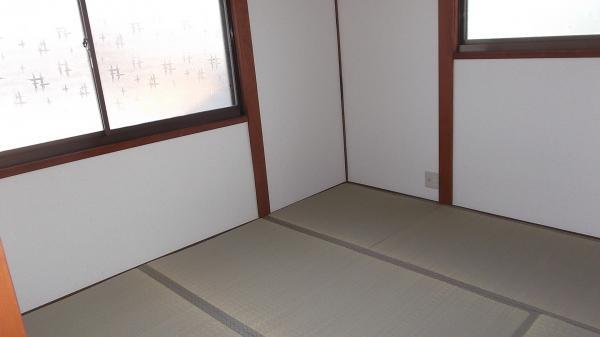 Non-living room. We exchange 2F Japanese-style tatami mat. 