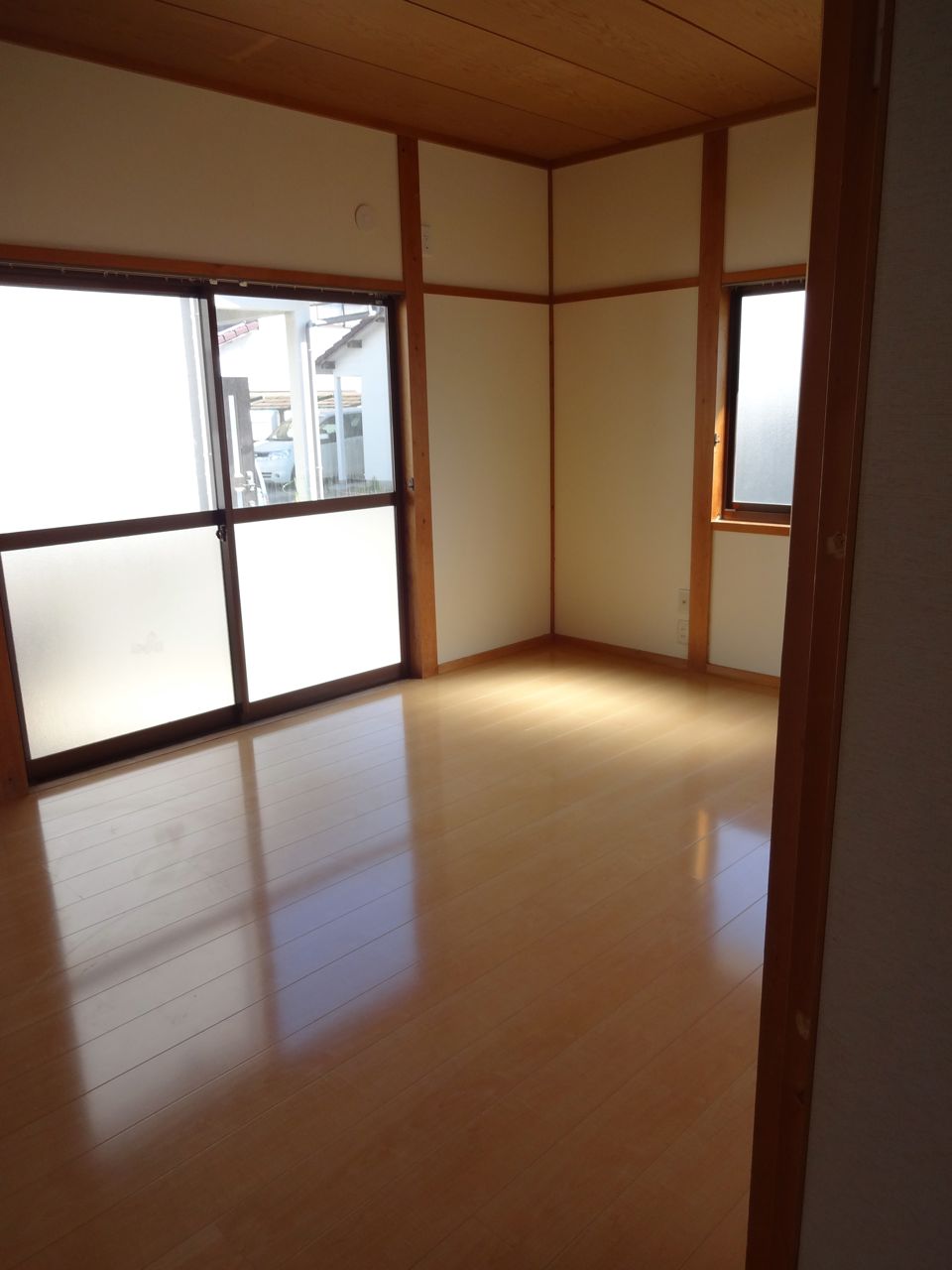 Other room space. 1F of the Japanese-style room was in flooring