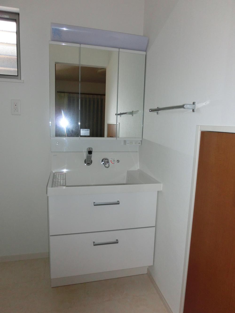 Bathroom. Indoor (March 2013) Shooting