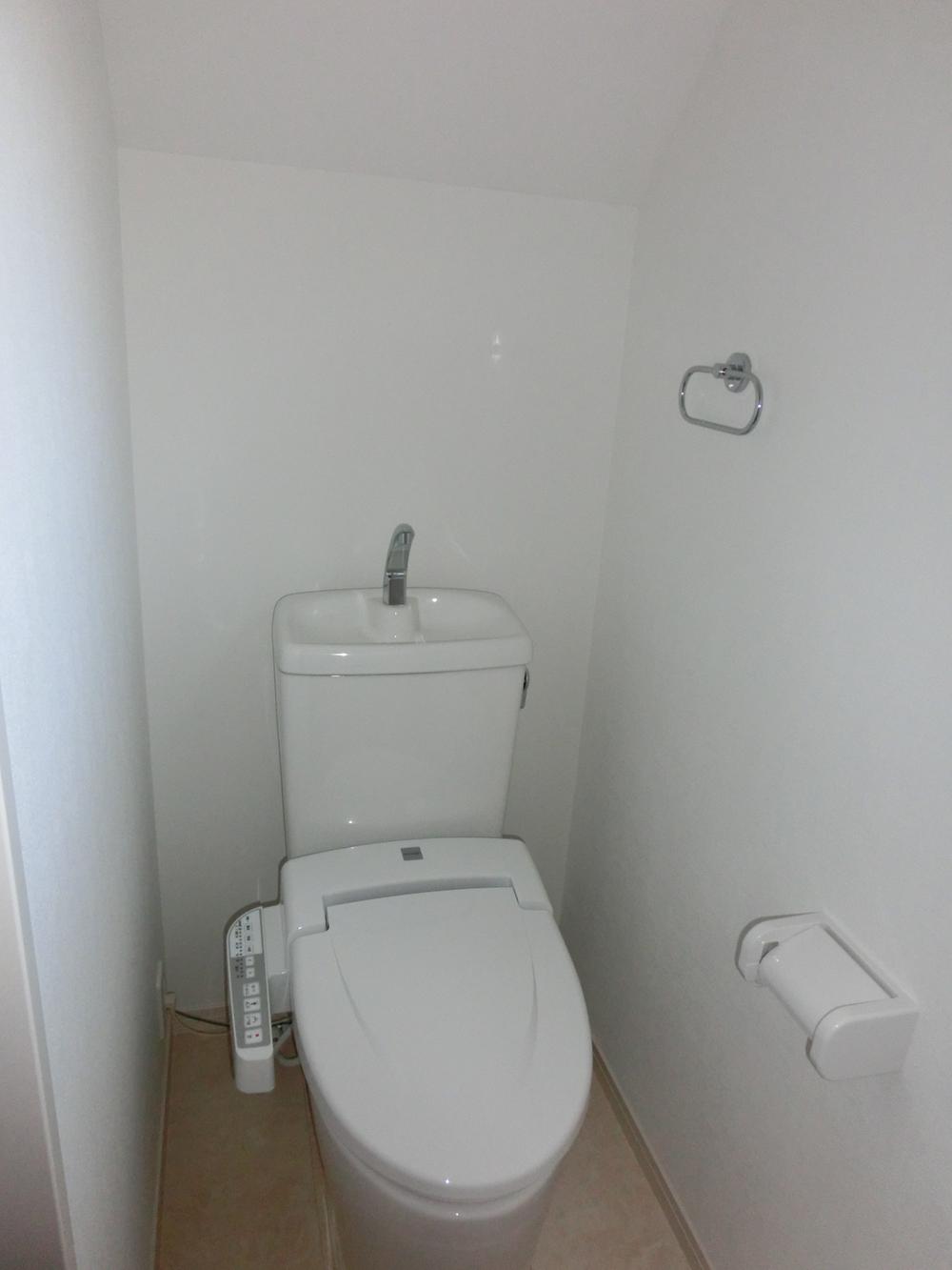 Bathroom. Indoor (March 2013) Shooting