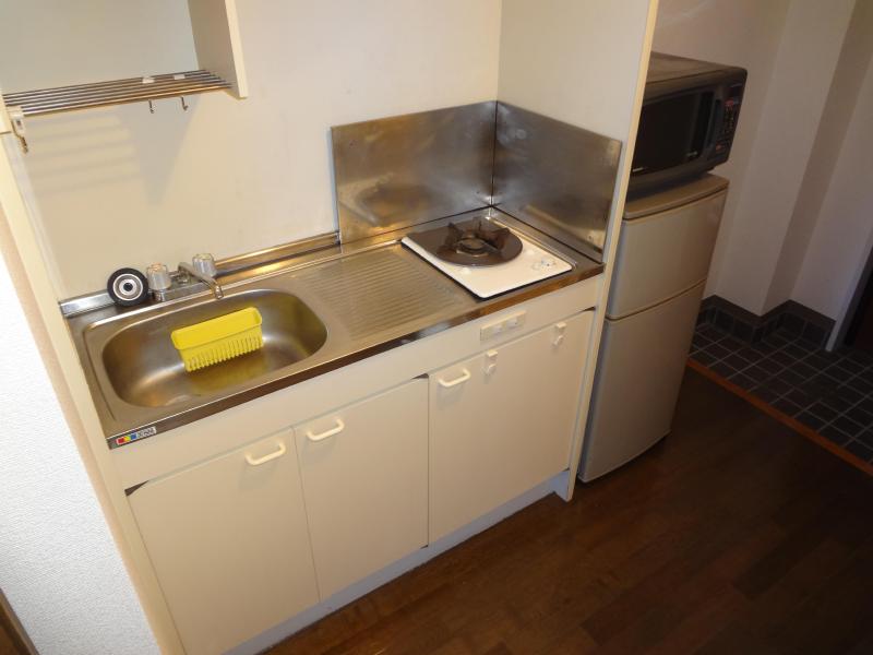 Kitchen. Regent ・ Tobe 1K Bite gas stove with