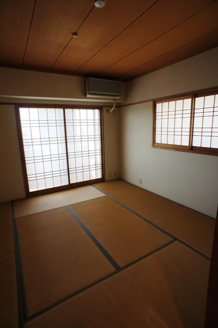 Non-living room. Northwest Japanese-style room