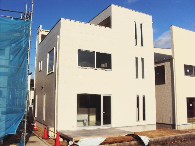 Local appearance photo