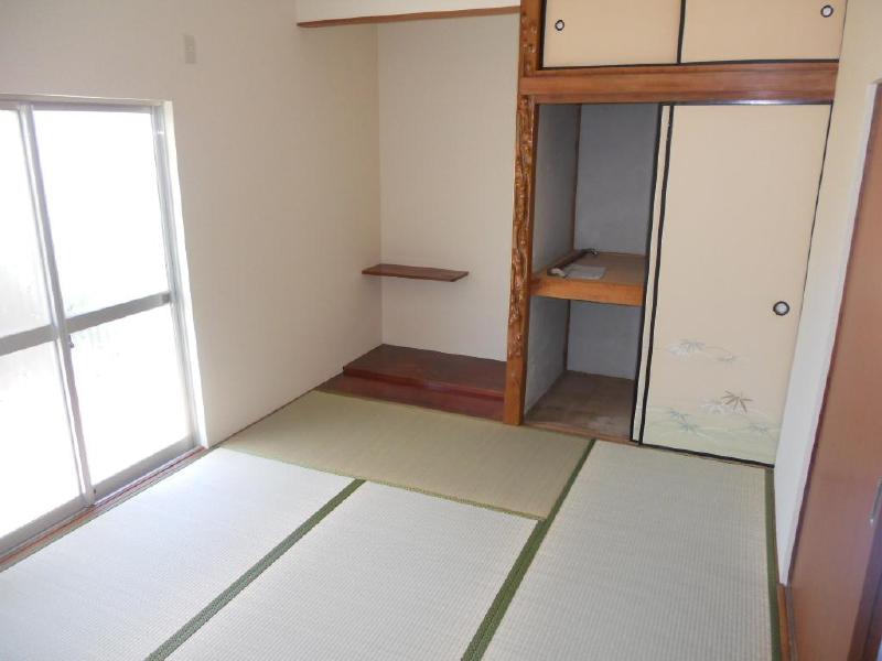 Living and room. Japanese-style room 6 Pledge