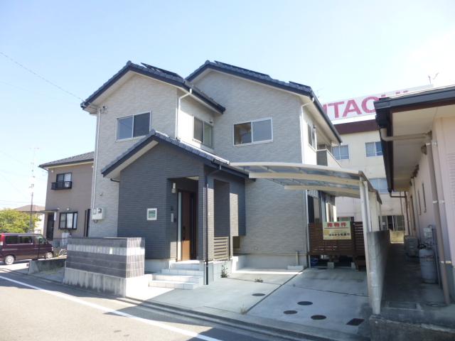 Local appearance photo