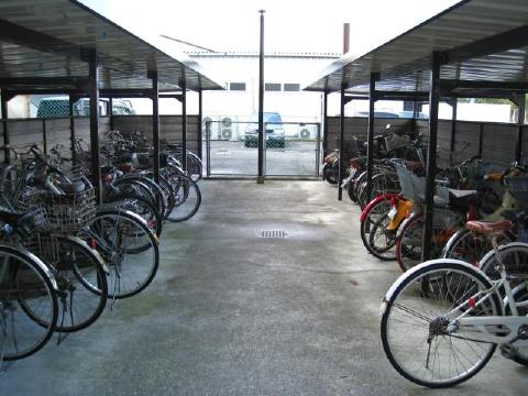 Other common areas. Matsuyama Yamakoshi Park Heights Residential parking lot