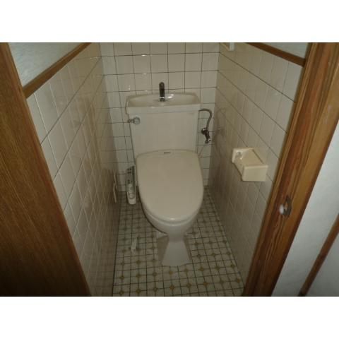 Toilet