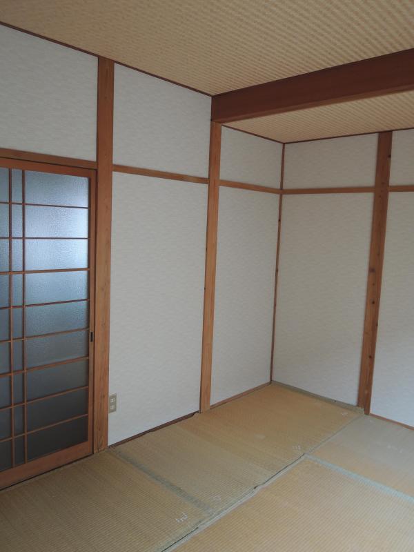 Other. There is a feeling of cleanliness Japanese-style room!