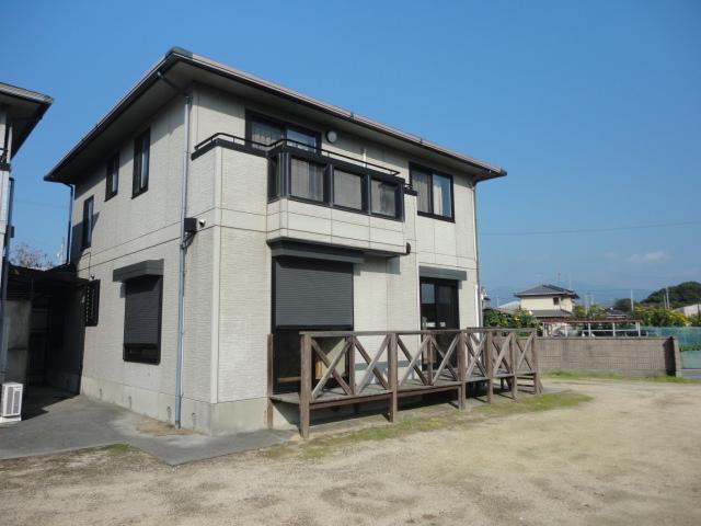 Local appearance photo