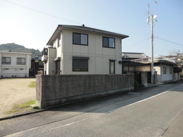 Local appearance photo