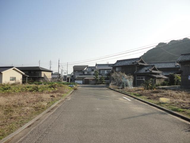 Local photos, including front road