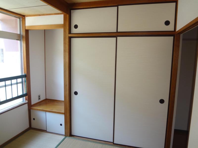 Living and room. The first Nagai Mansion Closet Japanese-style room